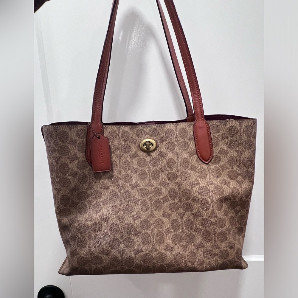 Coach Willow Signature Canvas Tote Bag - perfect condition used twice